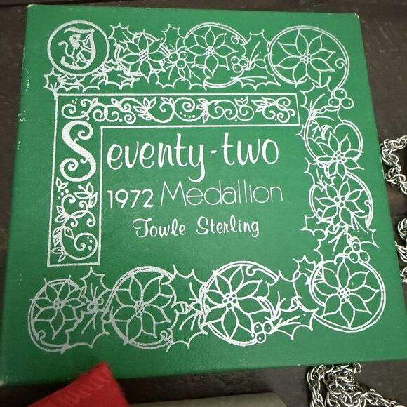 1972 Towle STERLING 12 Days Of Christmas Ornament Medallion 2 Turtle Doves Cross - Picture 2 of 5